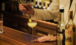 调酒视频,解锁经典鸡尾酒制作技巧